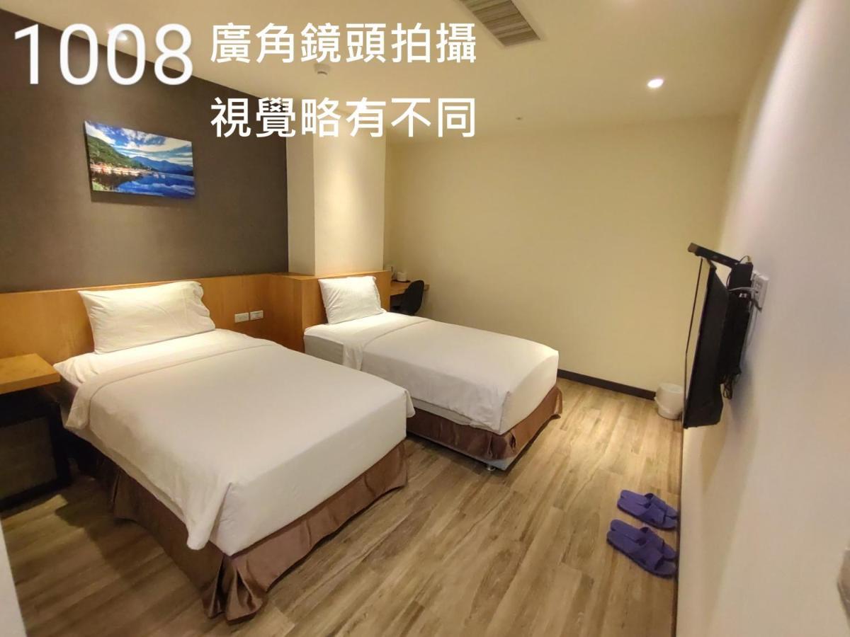 Honest & Warm Hotel Taoyuan Esterno foto