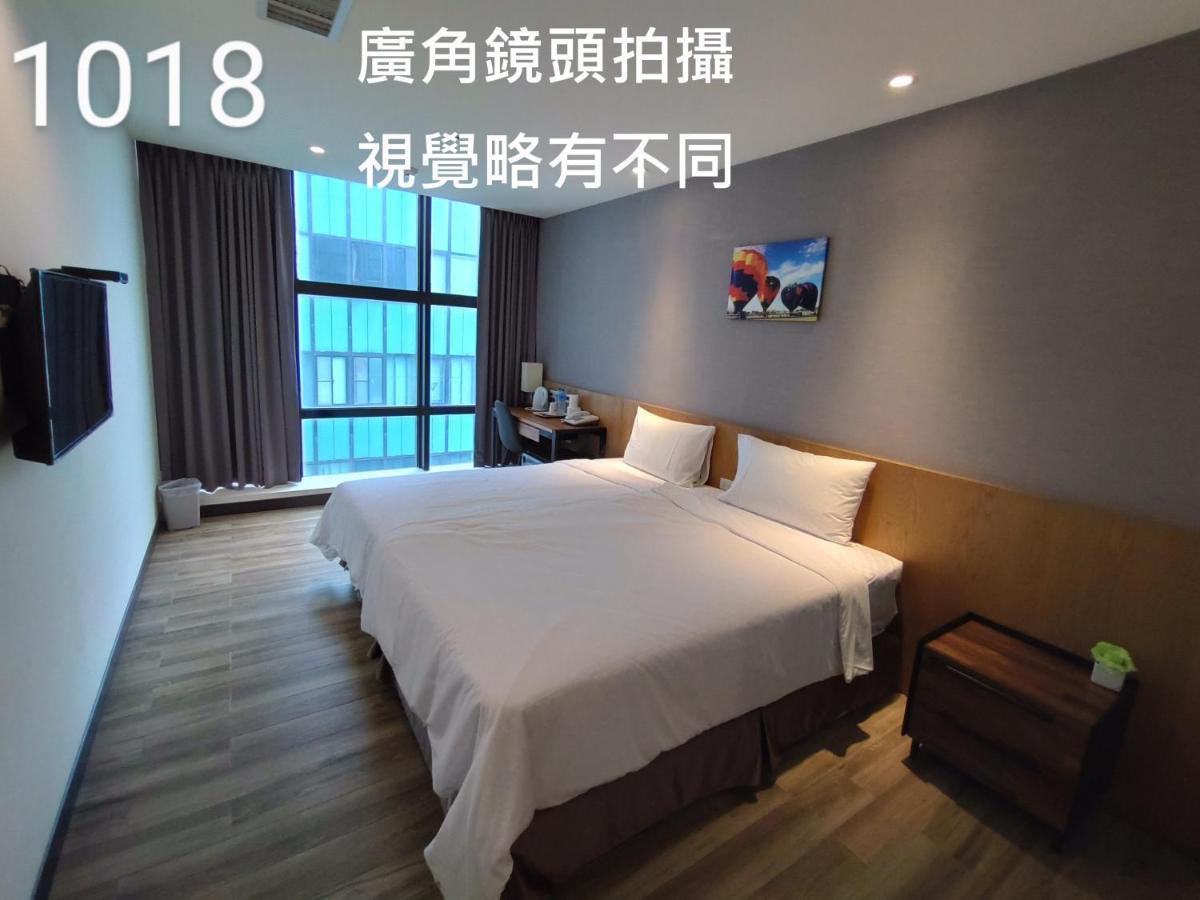 Honest & Warm Hotel Taoyuan Esterno foto