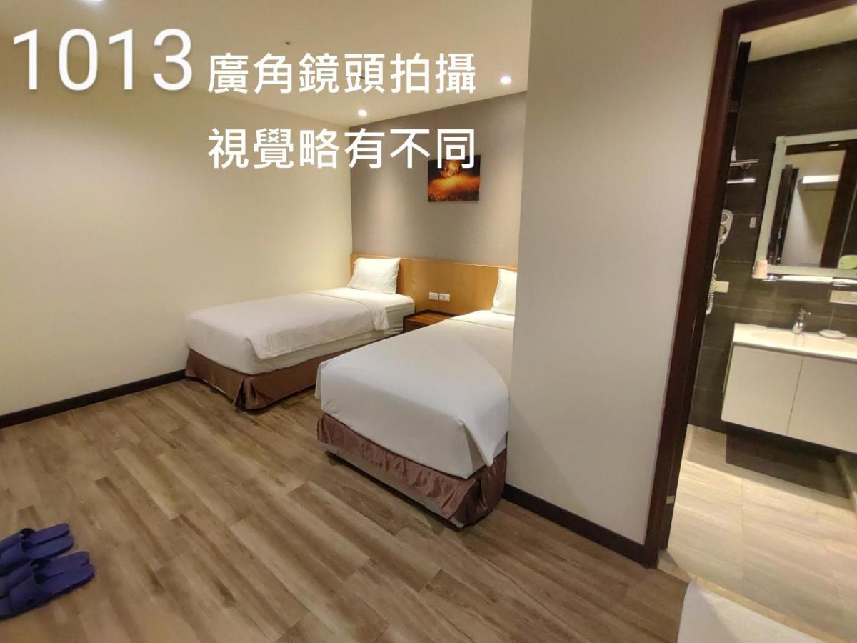 Honest & Warm Hotel Taoyuan Esterno foto