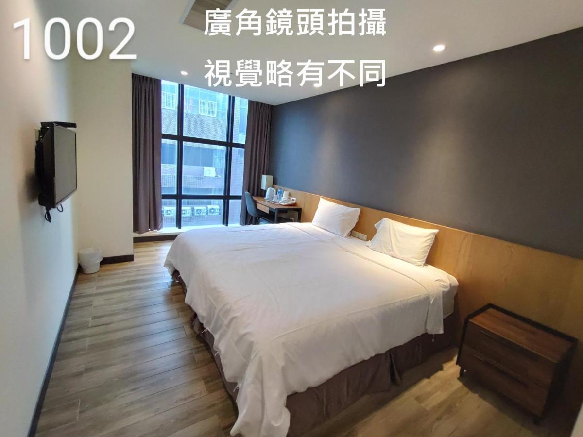 Honest & Warm Hotel Taoyuan Esterno foto