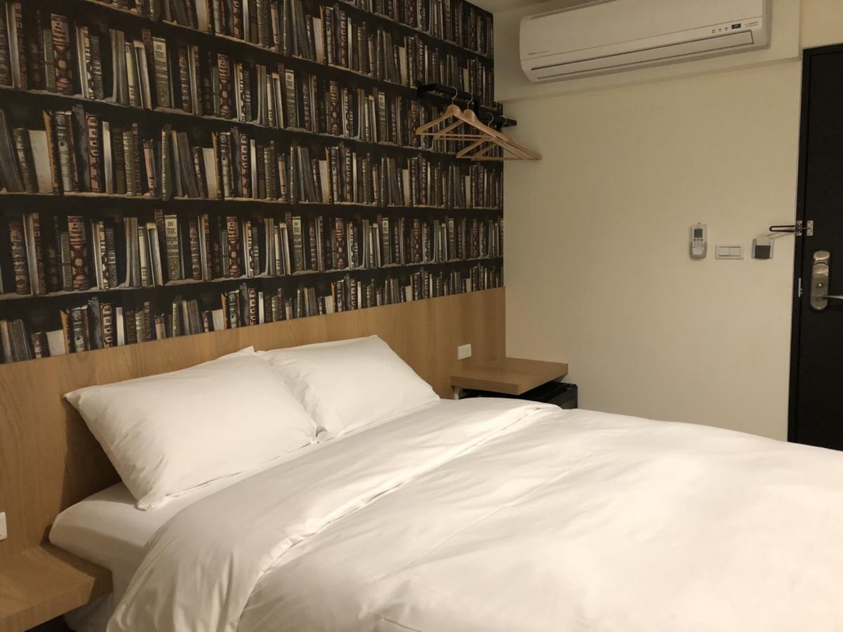 Honest & Warm Hotel Taoyuan Esterno foto